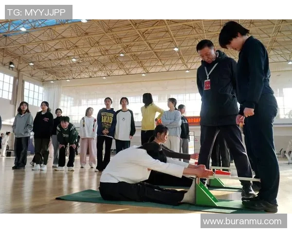 以体能训练为核心提升综合素质的科学方法与实践路径探索